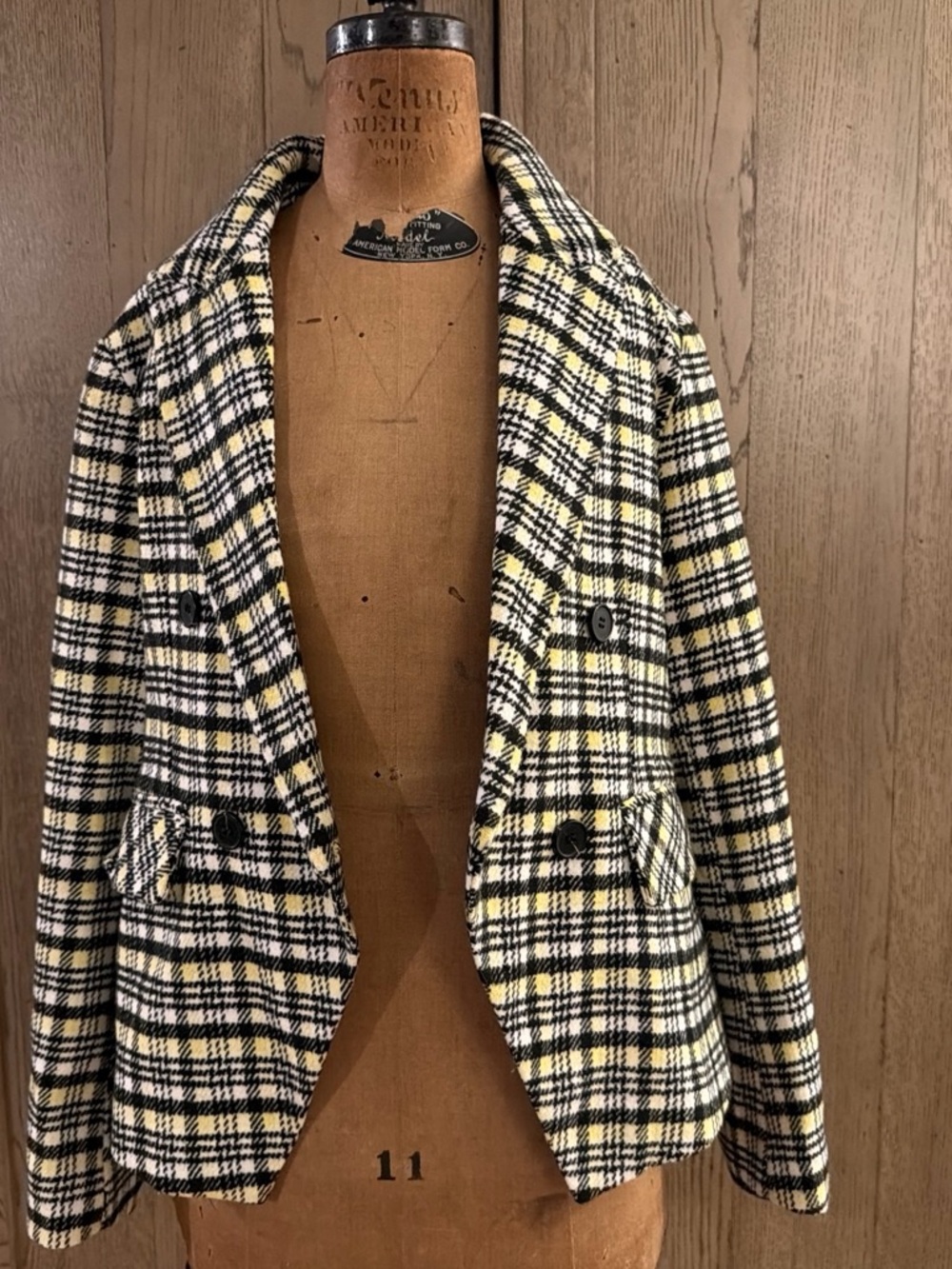 Avec Les Filles Women's Black & Yellow Plaid Double-Breasted Blazer Jacket